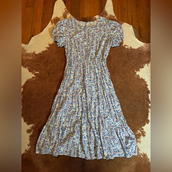 Amazon floral midi dress
size medium - Picture 1 of 4
